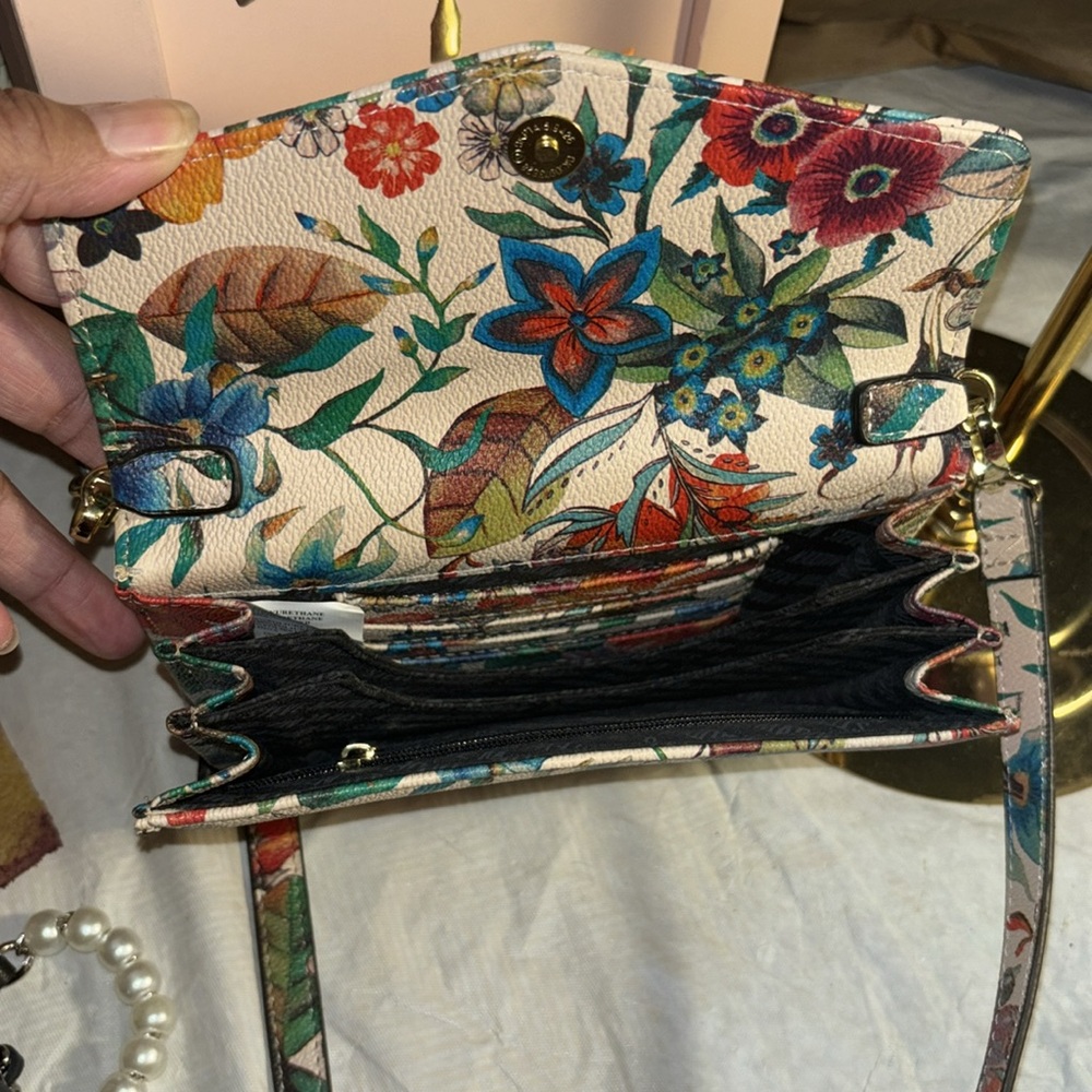 NWOT Floral Steve Madden crossbody w/removable strap - Picture 5 of 12